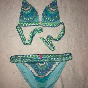 Victoria’s Secret bikini set